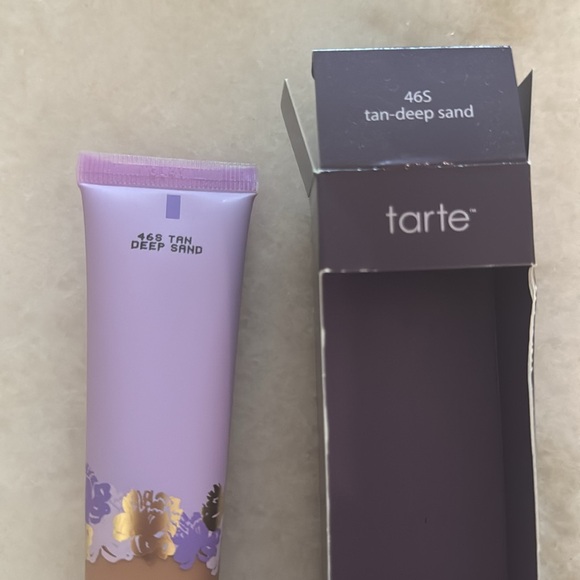 Tarte foundation 46s - Picture 2 of 2